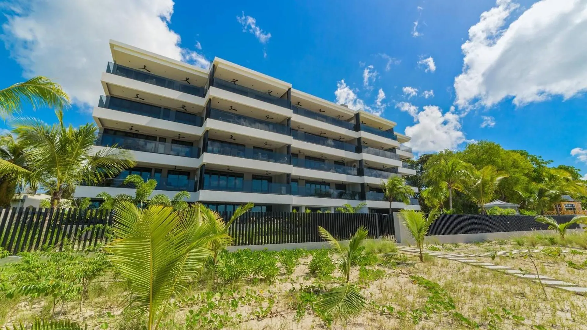 Allure 502, Beachfront Penthouse By Zenbreak Casa vacanze Bridgetown