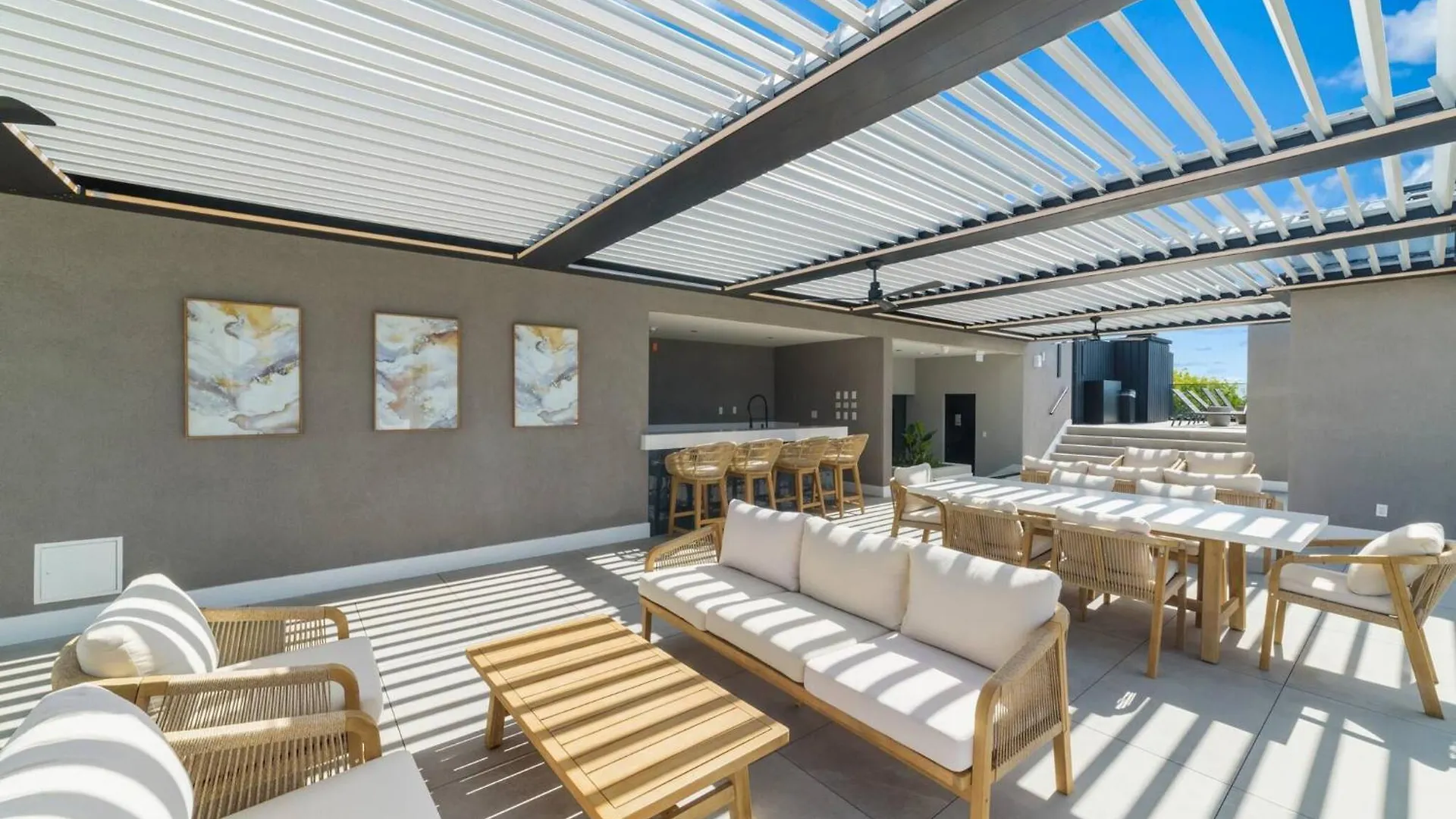 Allure 502, Beachfront Penthouse By Zenbreak Bridgetown