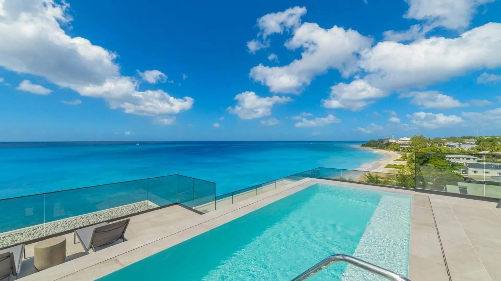 Allure 502, Beachfront Penthouse By Zenbreak Barbados