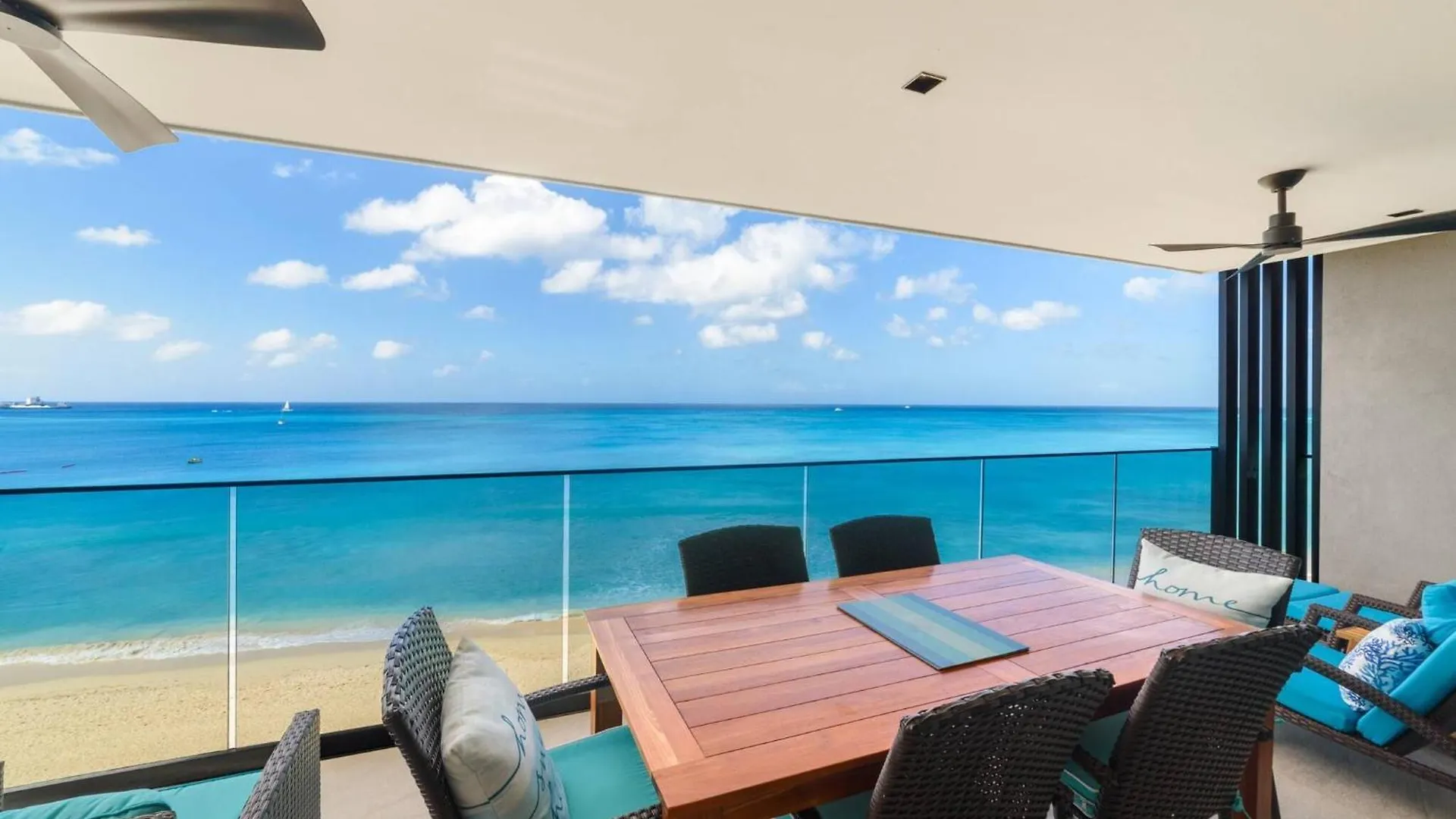 Allure 502, Beachfront Penthouse By Zenbreak Barbados