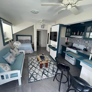  Apartamento Scarlett 2 - Us Embassy Appt 7 Mins Drive-lloyd Erskine Sandiford Centre & Ross Uni 5 Mins Drive - Only The 1 Night Package Includes Airport And Embassy Roundtrip
